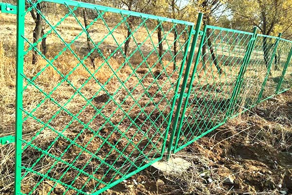 刀刺型水庫(kù)圍網(wǎng)